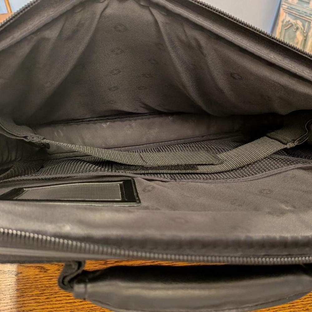 Swiss‎ Army Black Laptop Bag